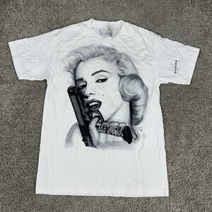Fearless Monroe Shirt Mens Medium White Gun Graphic Tee Streetwear Art M